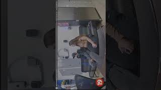 Datos Arrest For Attempted Murder On A Cop, After Man Tries To Kill Him To Avoid Jail Noticias