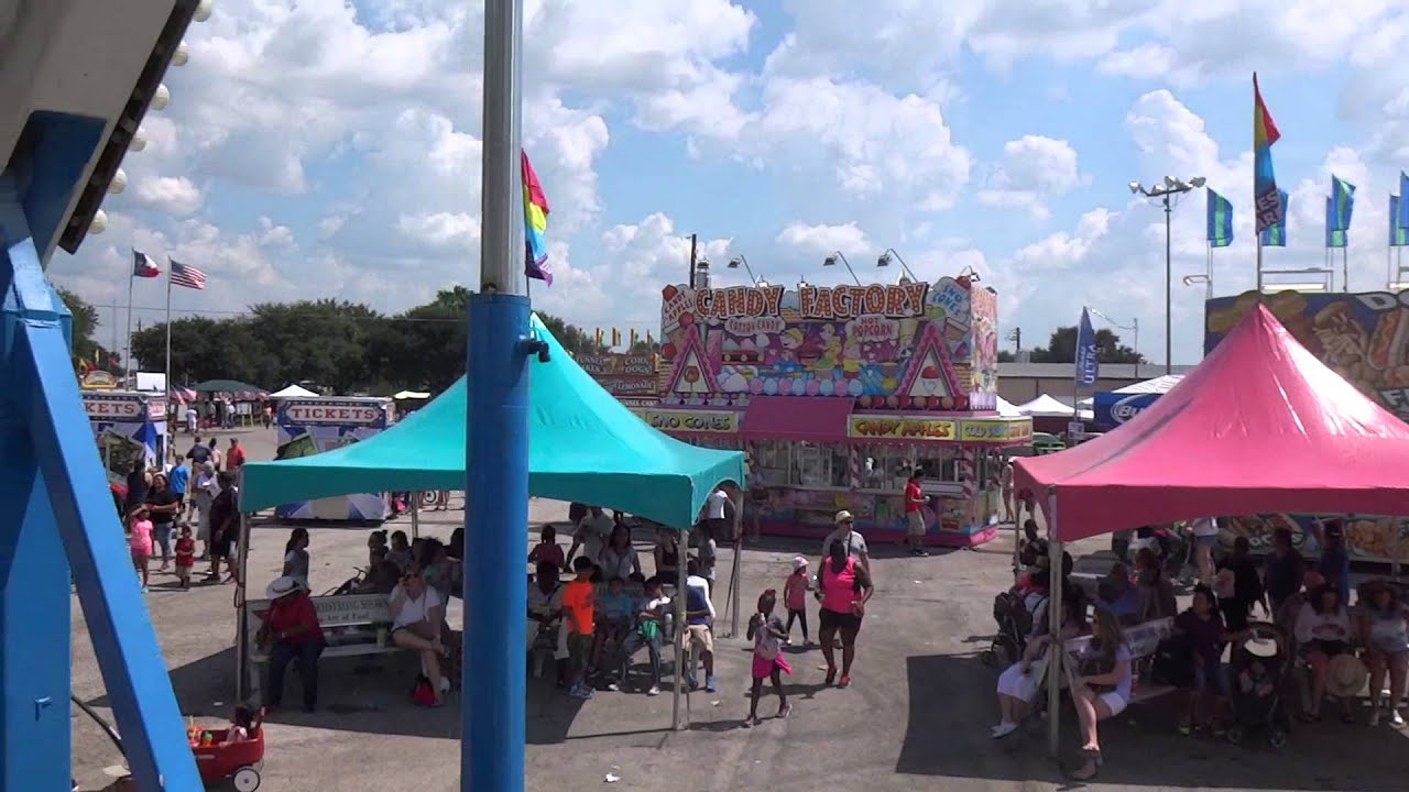 Ferris wheel ride at Fort Bend County Fairground in Rosenberg, TX