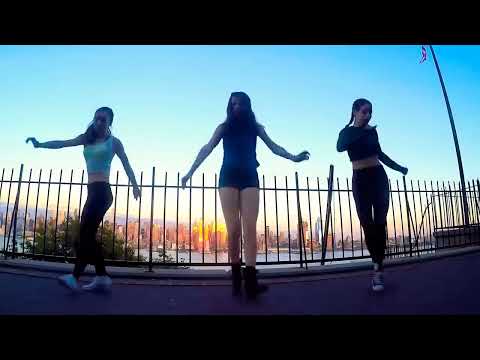 ELO - Don't Bring Me Down Remix w/ Beautiful shuffle girls