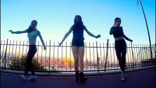ELO - Don't Bring Me Down Remix w/ Beautiful shuffle girls