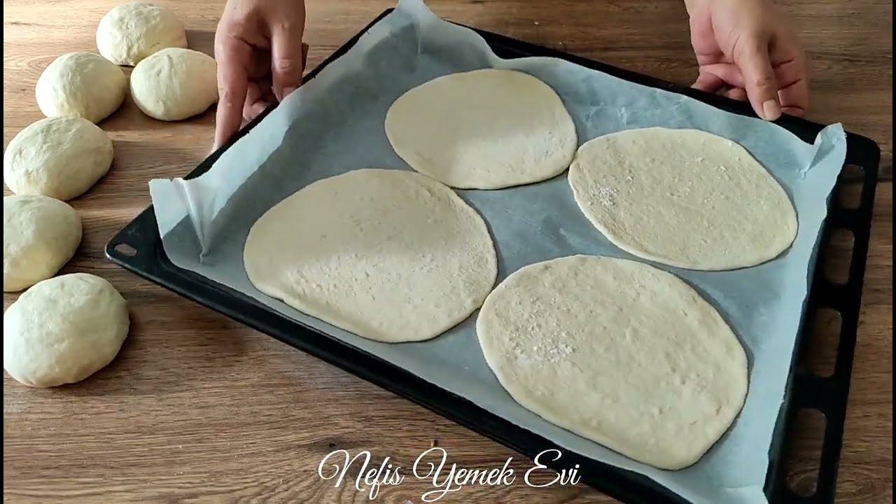 Pratik ❗FIRINDA 10 DAKİKA DA PİTA EKMEK TARİFİ ✋ İSTER KAHVALTIDA İSTER YEMEKTE YE Yok Böylesi????