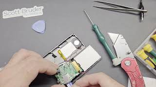 Repair of 128GB AiMoonsa Bluetooth 5.2, MP3 Music Player - After some trouble.