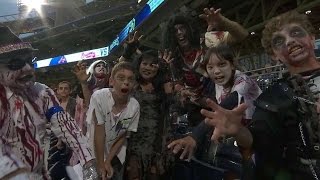 ATL@SD: Para penggemar berdandan untuk Zombie Night di Petco screenshot 3