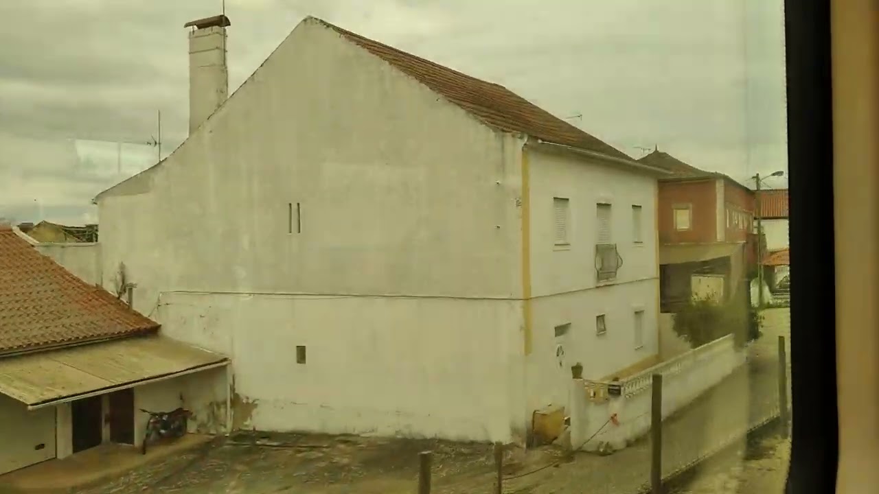 Comboio Tomar a Lisboa, paragem Entroncamento!