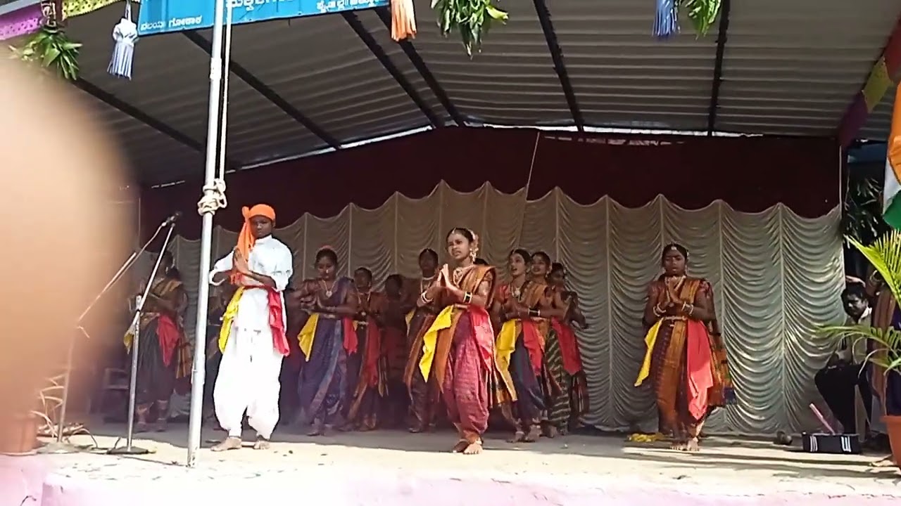 Nammamma Nammamma  Bhumi tayamma dance by KGS Makkalageri girls.