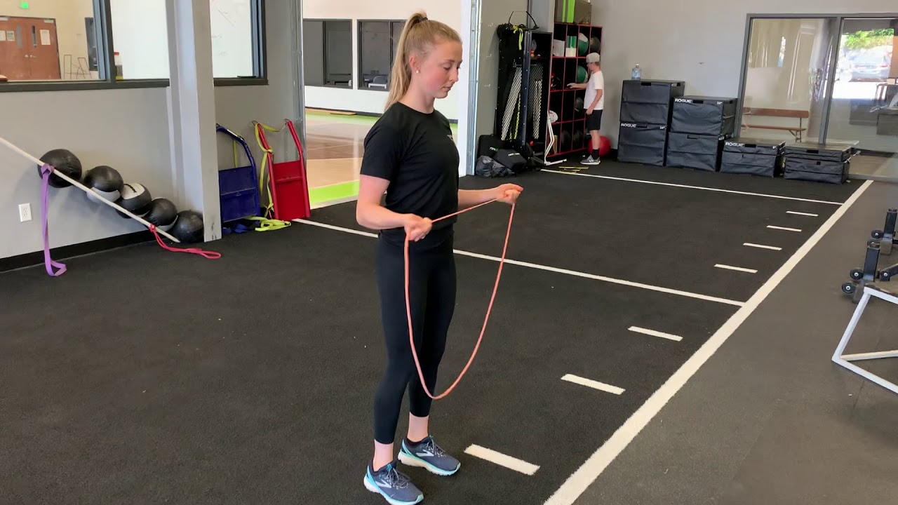 Banded External Rotation Pull Apart - YouTube