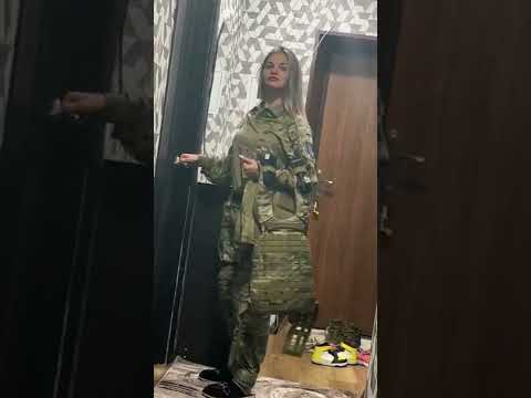 Ukraynali hərbiçi qız.                                           👇Kanala Abunə Olun👇