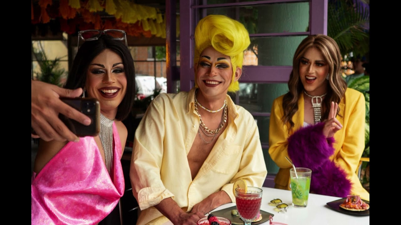 Are all drag queens gay?
