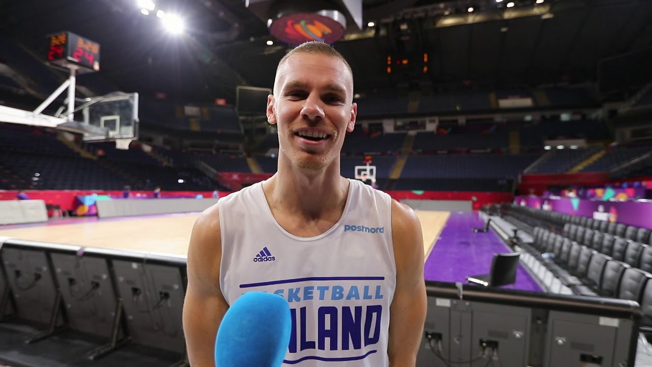 Erik Murphy - "Treenit Istanbulissa Torstaina"