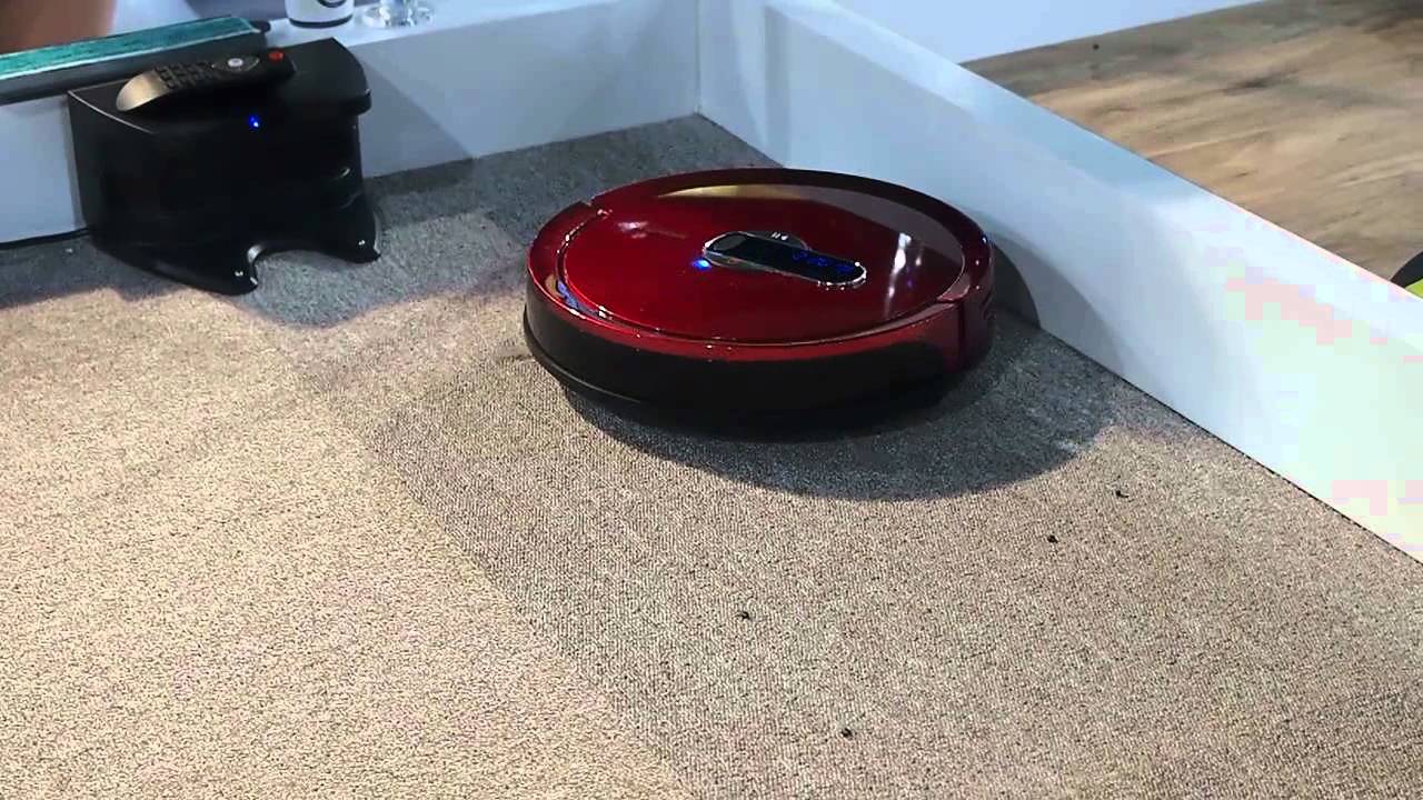 Moneual RYDNS R750 vacuum cleaner robot demonstrated at CES 2012