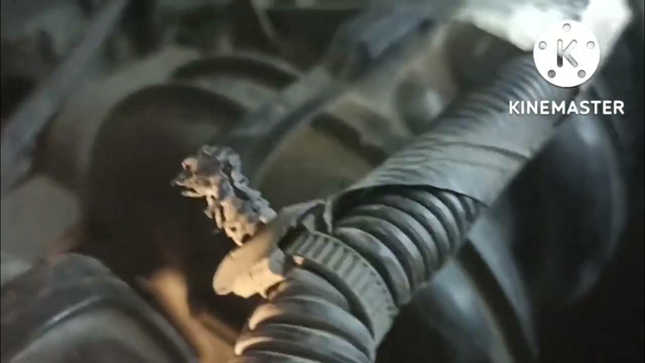 Форд Фокус 2 замена патрубка PCV(вентиляции картерных газов) - YouTube