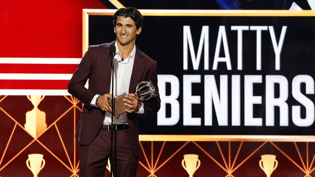 Official 2022-2023 Calder Memorial Trophy Winner Matty Beniers