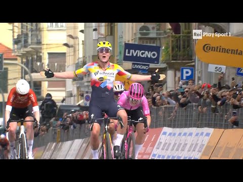 Video La belga Lotte Kopecky vince la Sanremo Women | Milano-Sanremo 2026