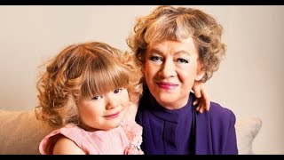 Что станет с осиротевшей внучкой Назаровой: Борис Смолкин предрекает ей неутешительное будущее Что станет с осиротевшей внучкой Назаровой: Борис Смолкин предрекает ей неутешительное будущее