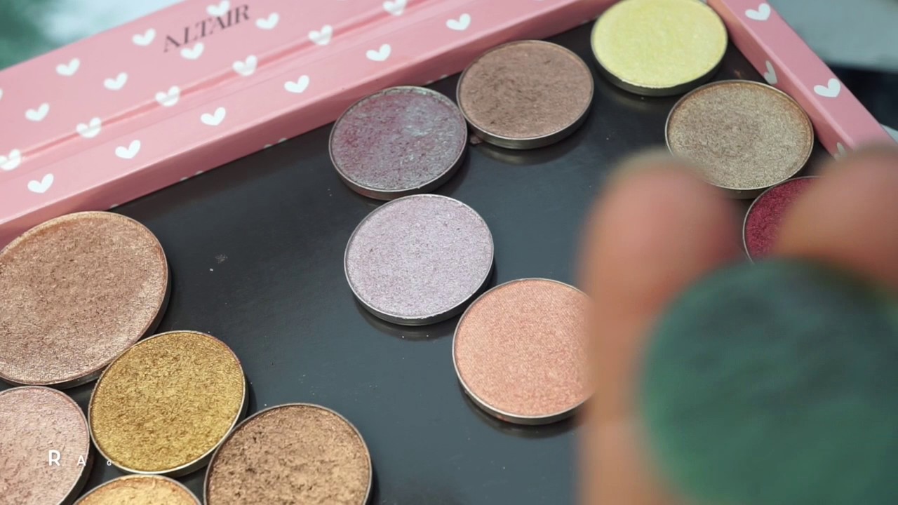 Looxi Beauty New Auroras Swatches and Discount code!