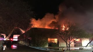 VIDEO: Crews battle 2-alarm fire at Phoenix warehouse