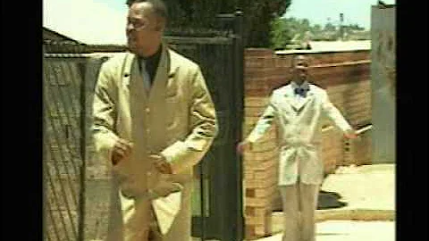 Sipho Makhabane Ft. Frans Dlamini - Hlala Nami