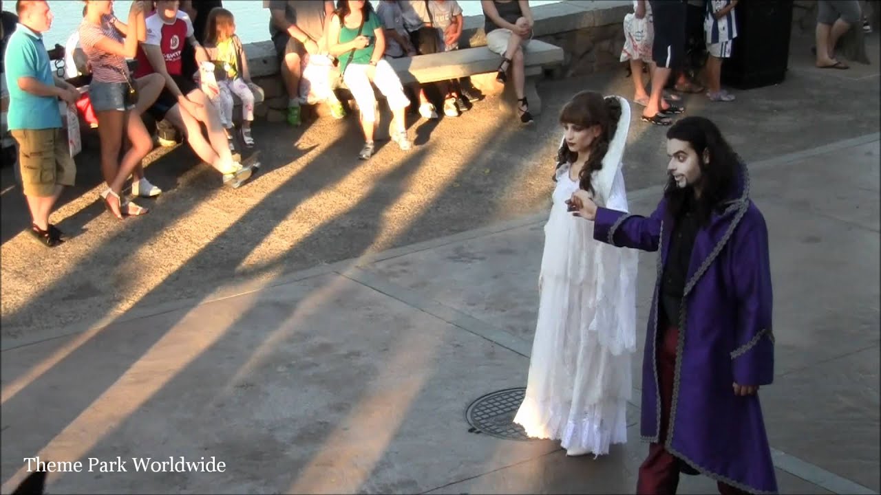 PortAventura Halloween Parade 2011