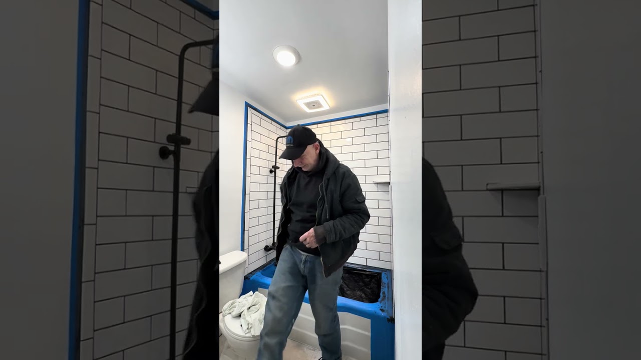 Самостоятельный монтаж открытых сантехнических коммуникаций/затирка швов.