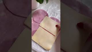 #hamandcheese #croissants #puffpastry #easyrecipes #snackideas  #bakinglove #foodshorts #quickrecipe