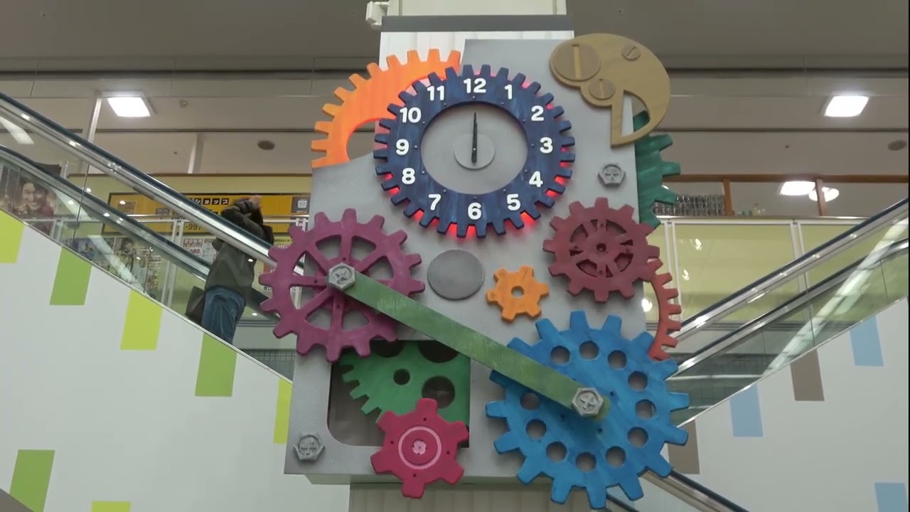 西神南セリオ 歯車のからくり時計