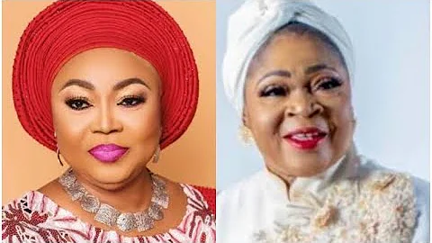 QUEEN SALAWA ABENI AND QUEEN AYO BALOGUN DISPLAY DANCING SKILLS