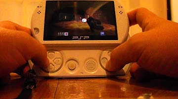 Quake II running on a PSP (2004 HANDHELD).