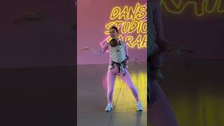 Mama what? Mama dog? 🤪 #dance #dancestudio #dancer #mom #cute #pregnant #momlife