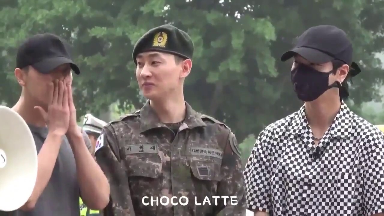 [ Eunhyuk's Military Discharge ] 170712 ELFs sing Happy Birthday to Eunhyuk