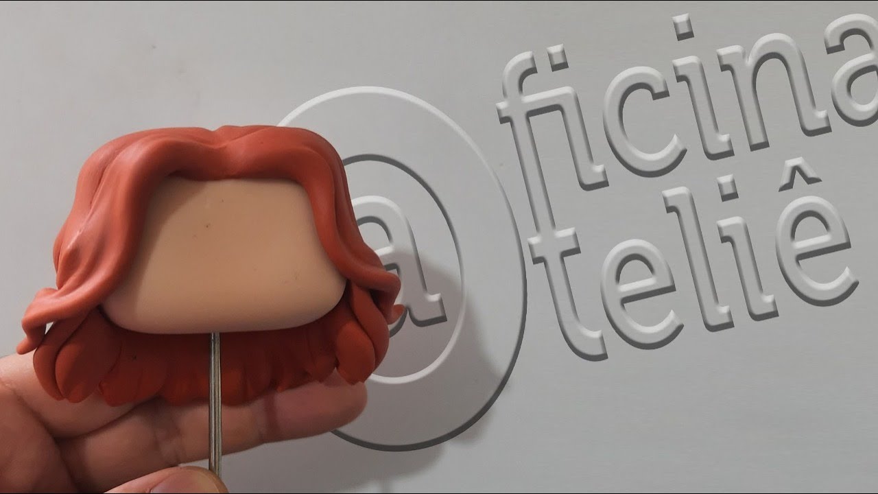 Cabelo Ondulado Longo - em biscuit.