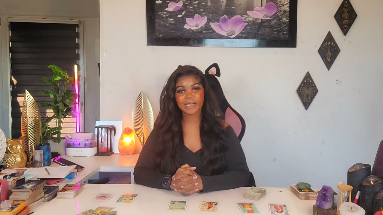 💗СКОРПИОН... Приготовьтесь к переменам в вашей личной жизни в марте: новая любовь стучится в двер...