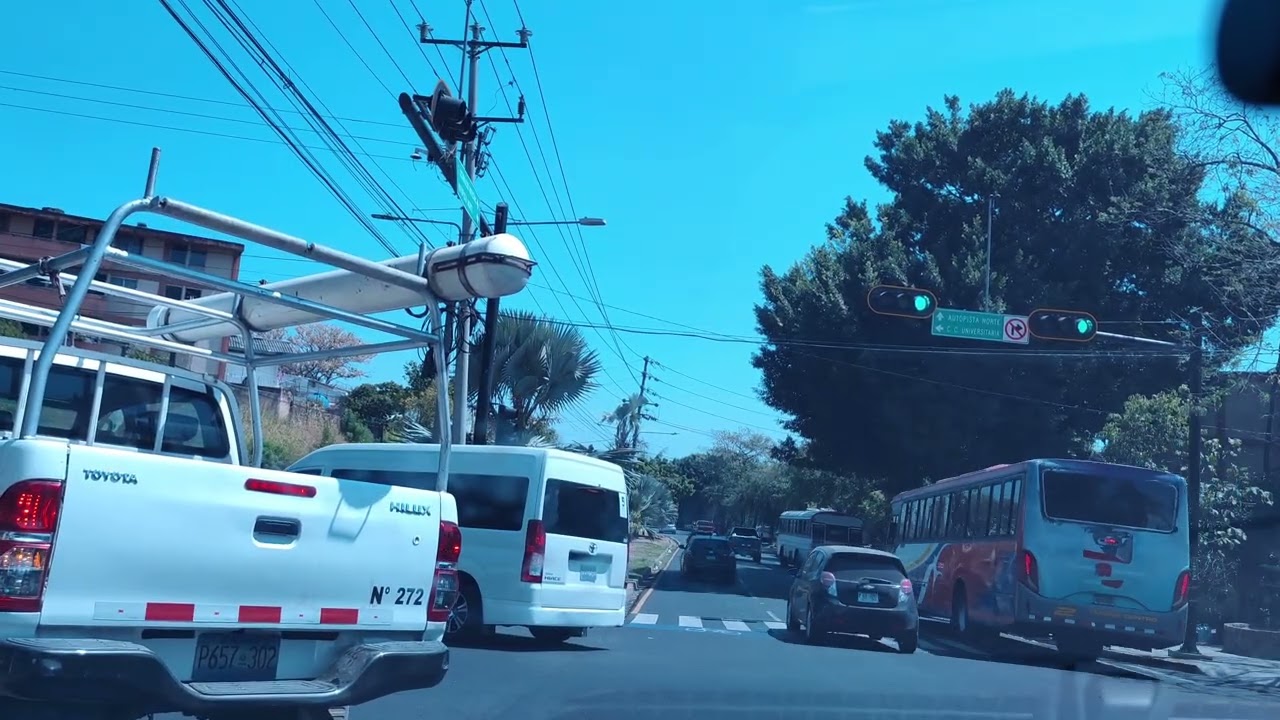 Desde la 49 y Bulevar De Los Héroes, hasta Ayutuxtepeque.