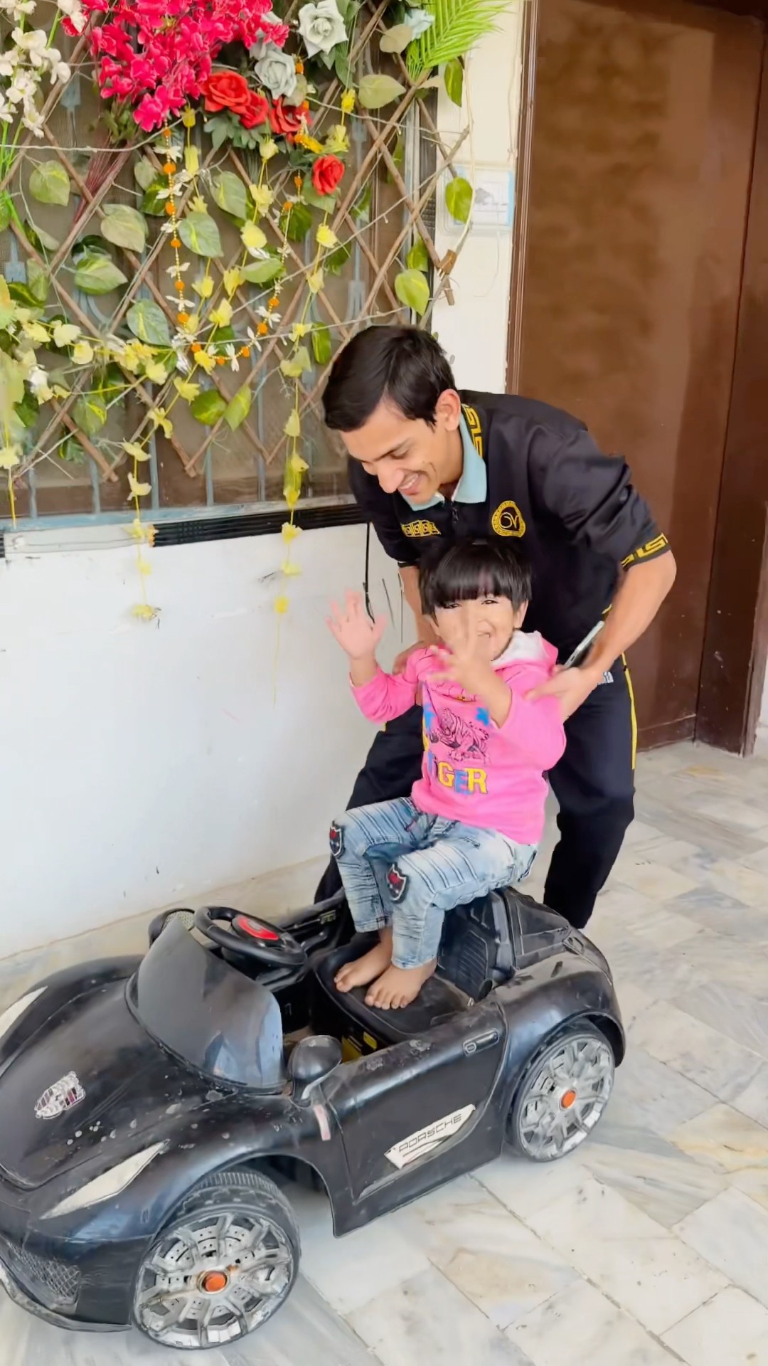 Papa ? Ghosting Baby Car ?|