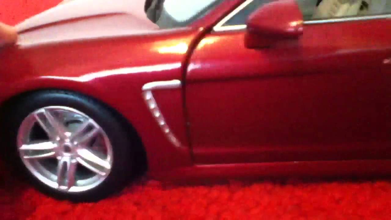 Maisto 1/18 Porsche Panamera Model Car Review - YouTube
