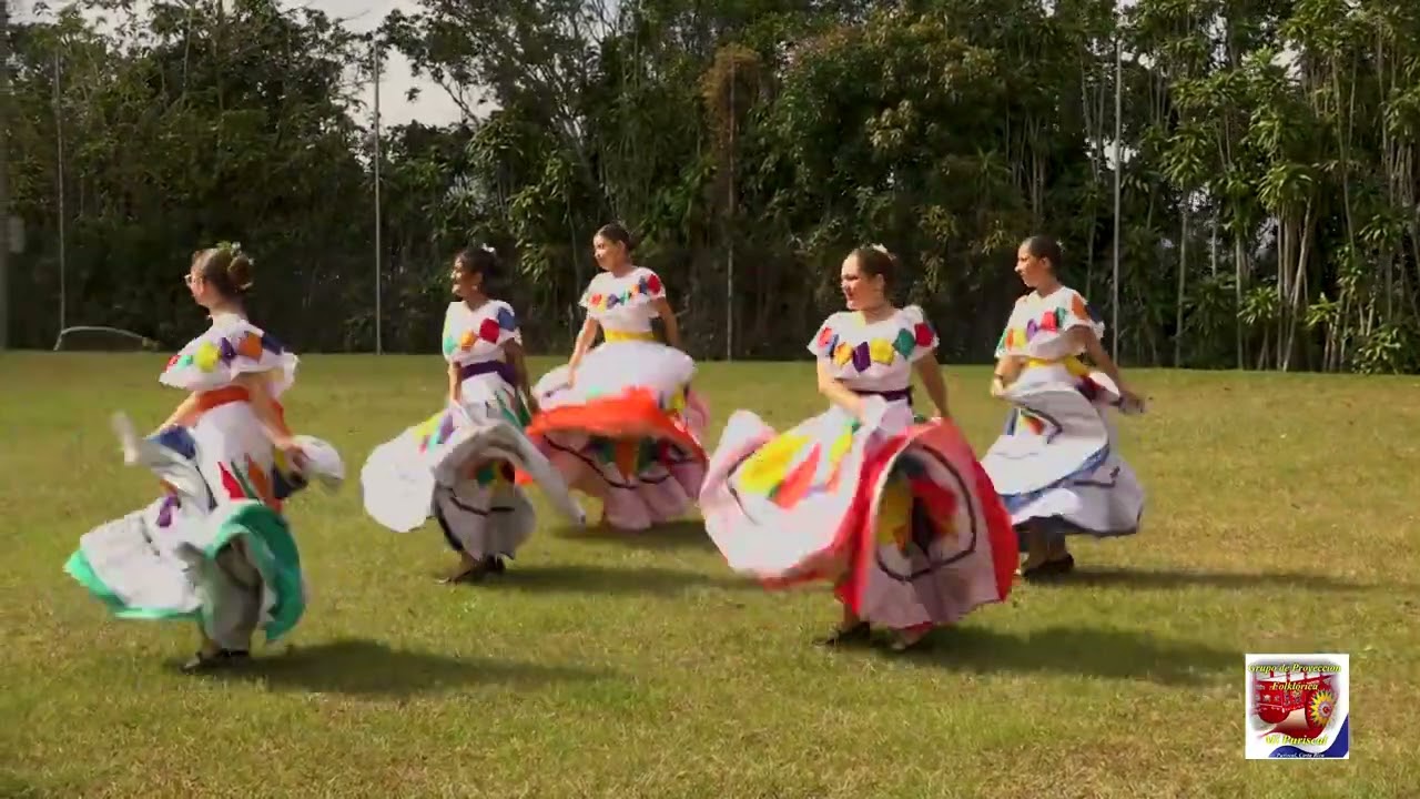 @grupodeproyeccionfockloric2158  Canción: Trapiche