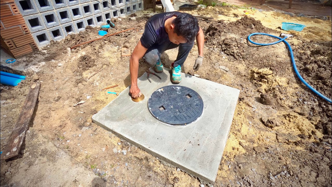 เทปูนปิดฝาถังแซก800ลิตร เดินท่อน้ำทิ้ง และท่อดูด ท่ออากาศ