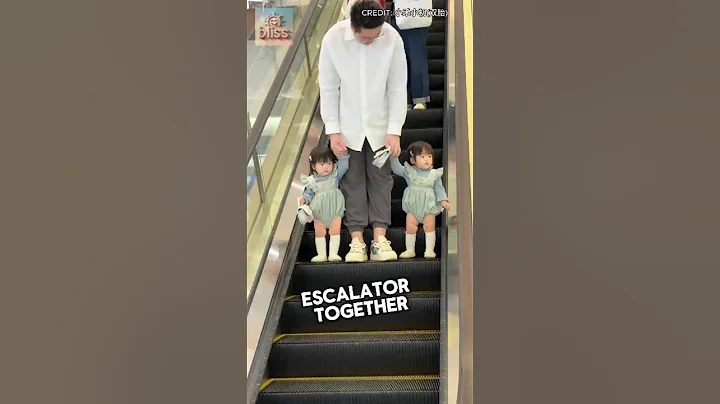 Adorable Little Twin Girls Won’t Let Go of Daddy’s Hands! 😂❤️ #shorts