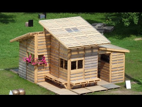 como construir una casa de madera con palets - YouTube