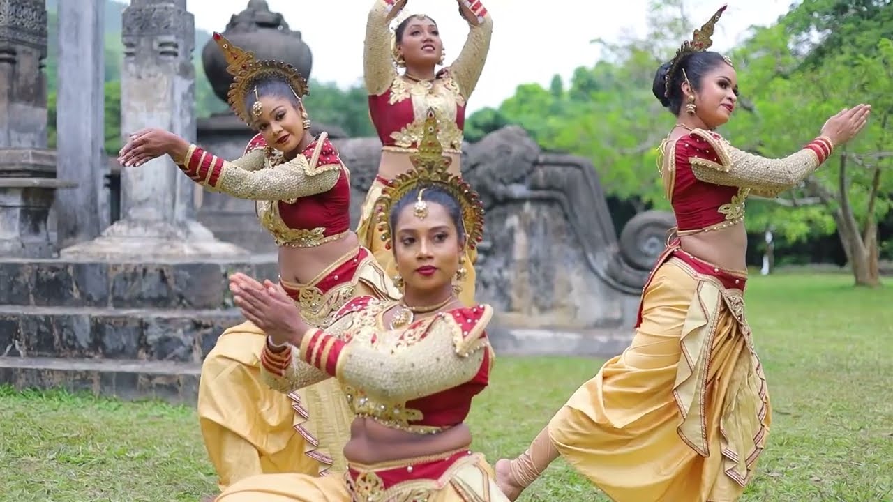 පේරාදෙණි අප සරසවි මෑණියණේ