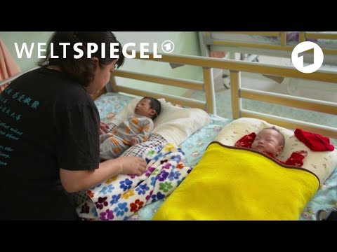 Video: Die Frau Fand Ein Baby Im Waisenhaus - Eine Kopie Seines Kindes, Das Vor 6 Jahren Gestorben Ist - Alternative Ansicht