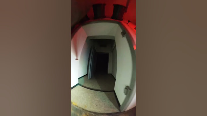 LOSTPLACE // GEHEIMEN 🥷 Bunker gefunden!⚠️🔦 / #Short #Urbex #Bunker #Underground #Maske #Mask #decay