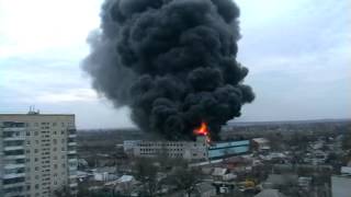 Видео 1(Пожар в г.Новомосковске Днепропетровской обл.27.03.2015г., 2015-04-18T13:59:20.000Z)