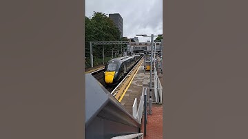 GWR Intercity passes Ealing Broadway