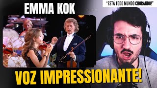 AOS 15 ANOS EMMA KOK CANTA 'VOILÀ' E FAZ TODOS CHORAREM