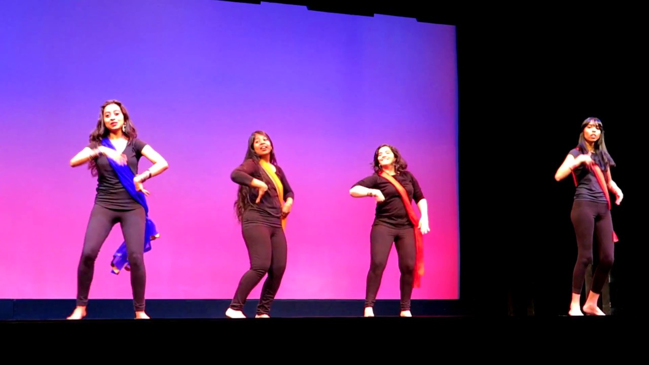 Badri ki Dulhania and Kala Chasma - Dance Performance | Charmi Rana Choreography