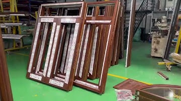 cửa nhôm owin màu vân gỗ trắc xu thế năm 2025