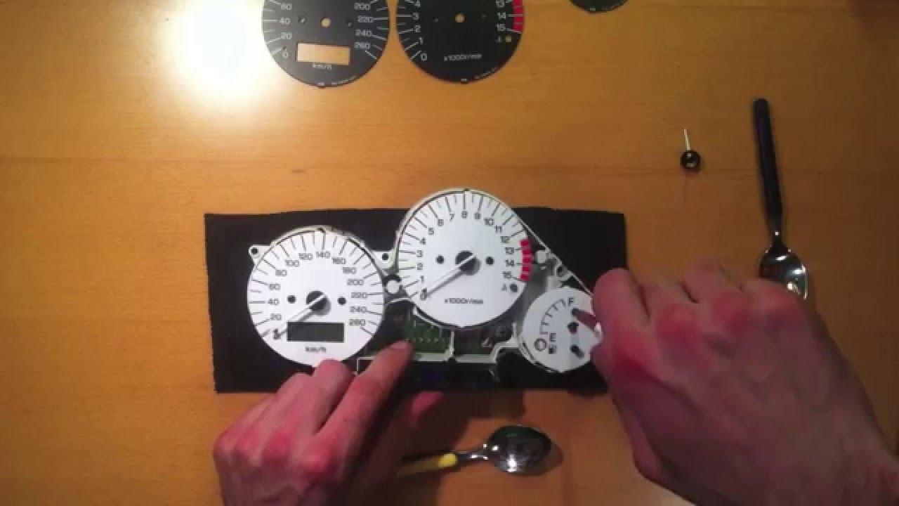 Anleitung Tachoscheiben tausch, newTacho.de - YouTube