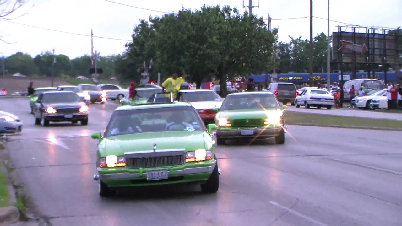 Swangin' through Houston's streets: Slabs, low riders and swangas - ABC13  Houston