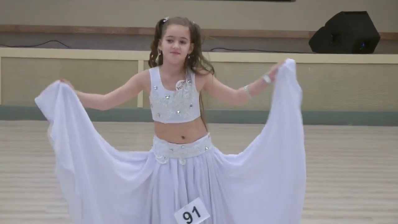 Belly dance by a cute little girl Hit Swaggers YouTube