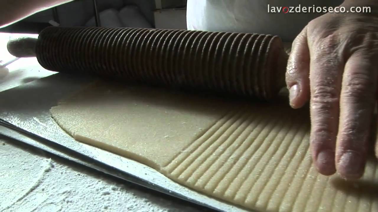 Cómo se elaboran los Huesitos de Santo